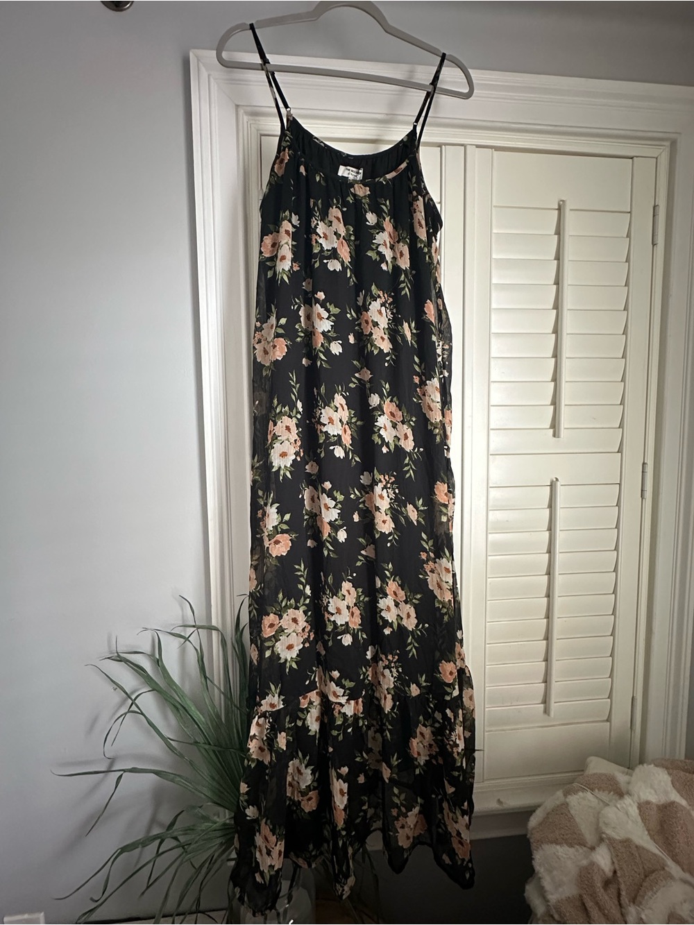 The Occasion by Old Navy Black Floral Maxi Slip Dress with Peach Blooms Size L
